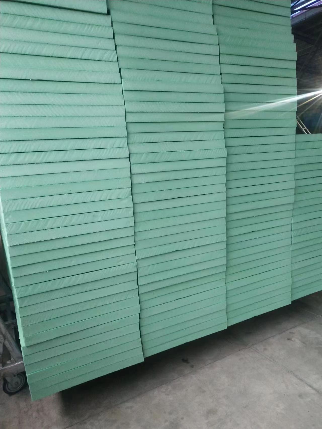 云南東南保温材料----关于挤塑板常见问题的解答